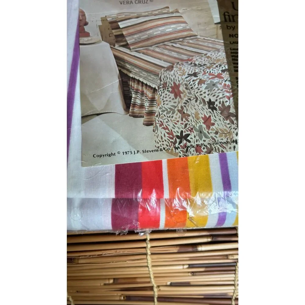 UTICA Fine Arts By J.P. Stevens 1975 Vera Cruz King Flat Sheet Rainbow Vintage L